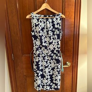 Chaps navy pattern dress. Like new. Size 8.
